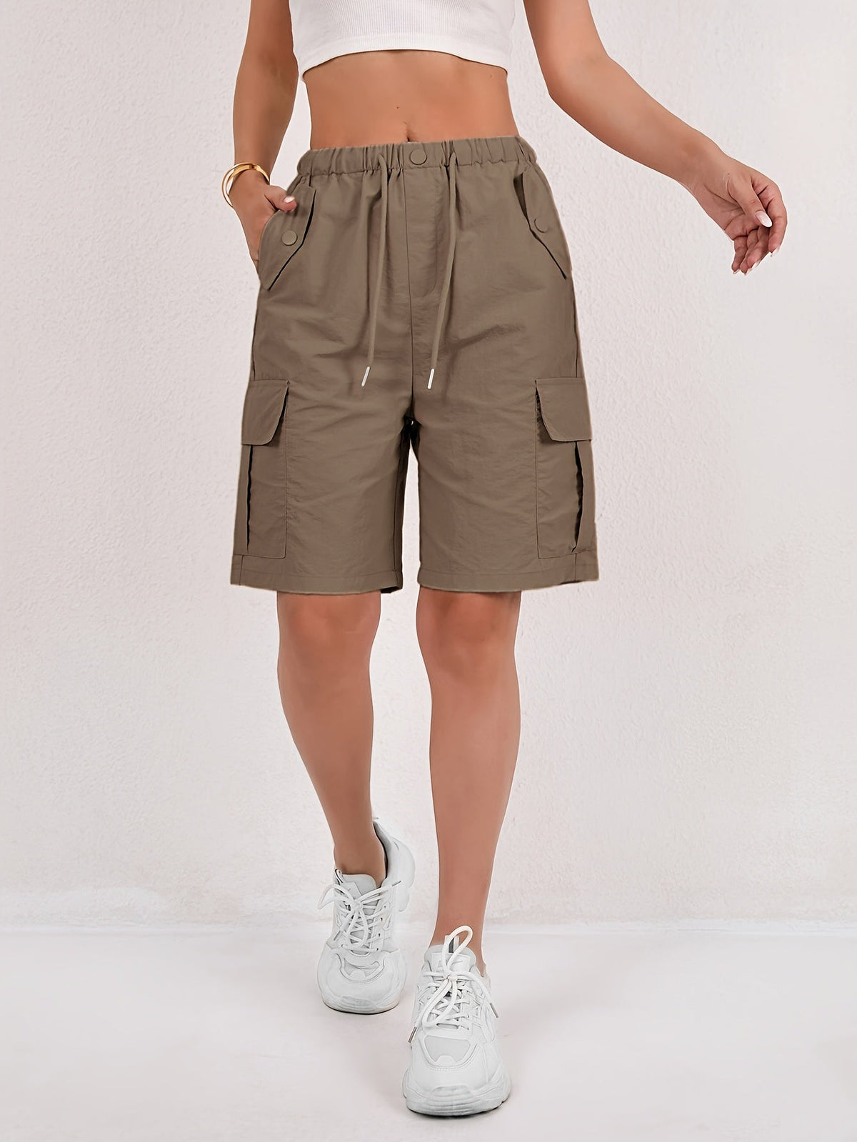 Quick Dry Mid Thigh Cargo Shorts – Camel