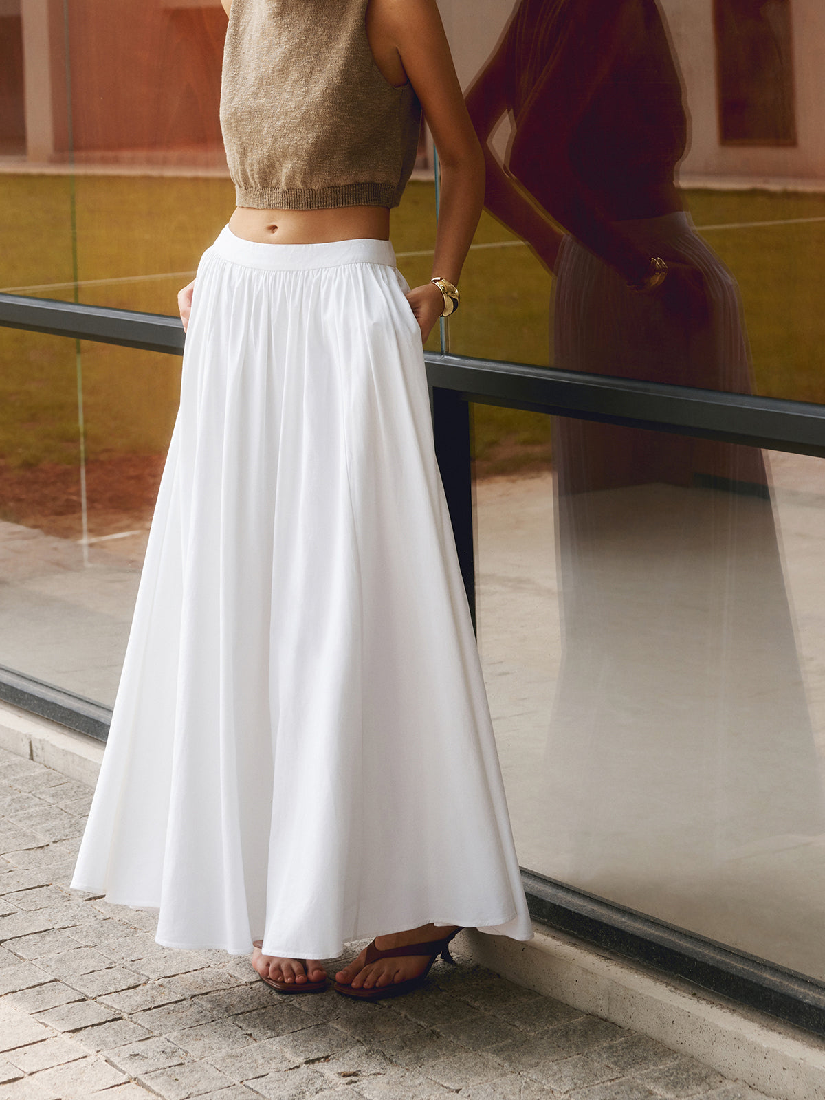 White Cotton Pleated Maxi Skirt – view 3