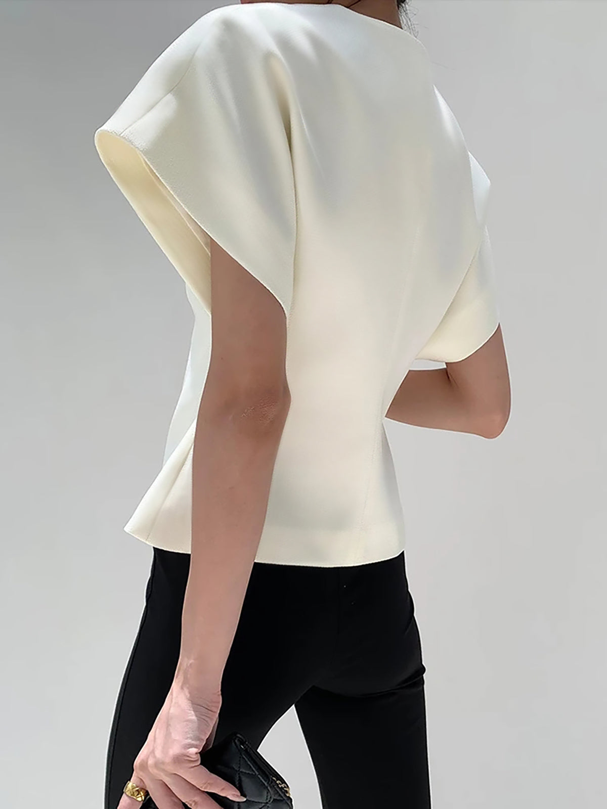 Sleeveless V-Neck Button-Down Blouse – view 4